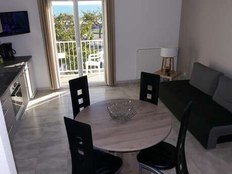 APPARTEMENT AVEC VUE IMPRENABLE SUR MER