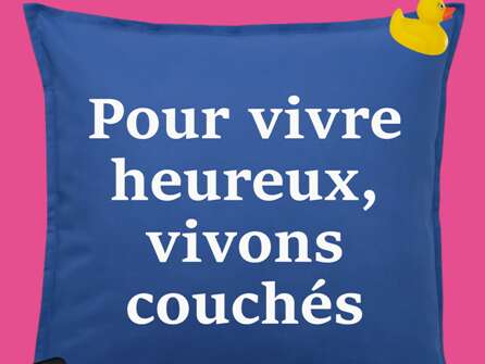 COMÉDIE «POUR VIVRE HEUREUX VIVONS COUCHÉS  »