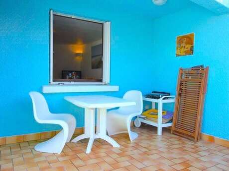 APPARTEMENT RDC 2 PERS. AVEC TERRASSE ET JARDIN À 100M PLAGE