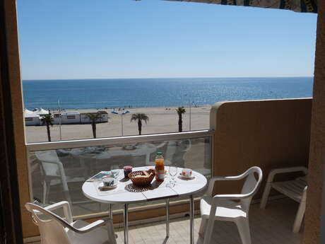 APPARTEMENT FRONT DE MER T2 - 4 PERS.