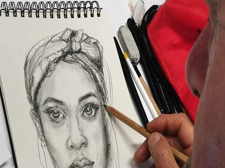 ATELIER ARTISTIQUE "LES METAMORPHOSES DES GESTES"