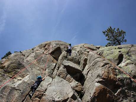 INITIATION ESCALADE