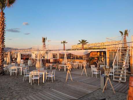 DOLCE VITA LE FLO'W BEACH CLUB