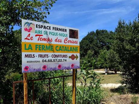 AIRE PRIVEE CAMPING CAR LE TEMPS DES CERISES