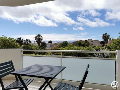 APPARTEMENT DANS RESIDENCE POUR 2 PERS.