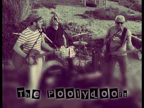 NOËL MAGIQUE AVEC LES POOLYDOORS