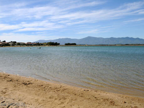 PLAGE DU LAC DE VILLENEUVE DE LA RAHO