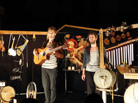 Aux puces superphoniques - Musique
