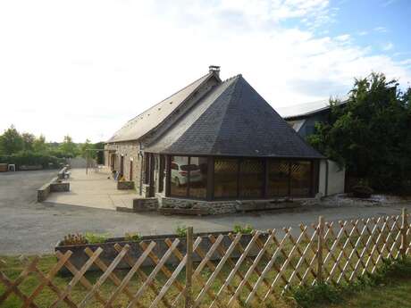 GÎTE DE GROUPE LE HAMEAU DE CYPRIEN