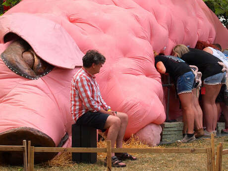 Oink - De Kaaimannen (Belgique) / Le Théâtre (PUPAZZI)