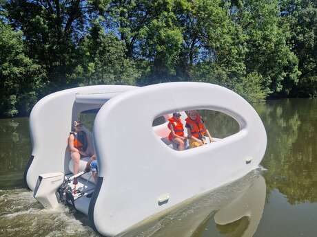 Location de bateau sans permis avec Anjou Nautic - Le Lion d'Angers