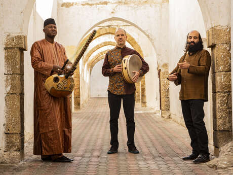 Estuaire - Constantinople & Ablaye Cissoko / Théâtre Les 3 Chênes Estuaire - Constantinople & Ablaye Cissoko / Théâtre Les 3 Chênes