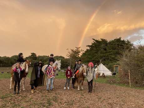 Atelier d'Halloween avec les chevaux