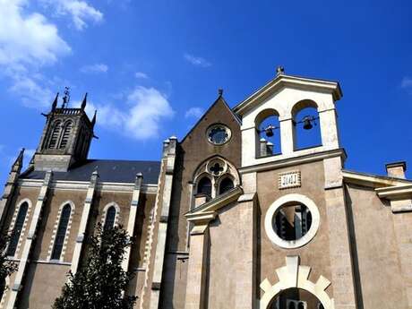 Église Saint-Pierre à Changé