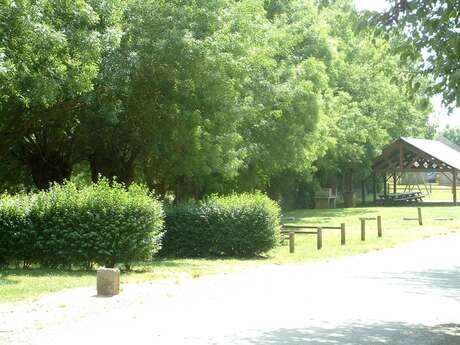 Aide de Camping-car Park des Hauts d'Anjou à Châteauneuf-sur-Sarthe