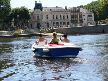 Bateau électrique (ACE) - Halte fluviale