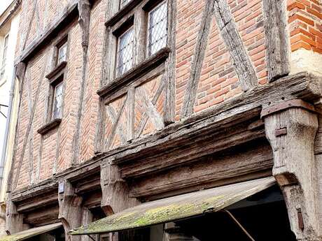 JNA - "De la maison en pan de bois aux grands ensembles: petite histoire de l'habitat en France"