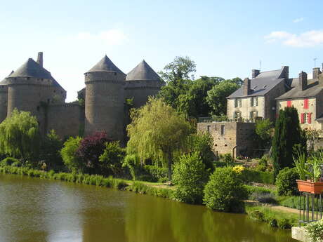 LASSAY-LES-CHÂTEAUX, PETITE CITÉ DE CARACTÈRE