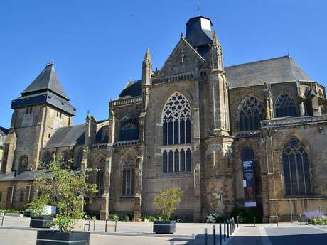 BASILIQUE NOTRE-DAME DE L'ÉPINE