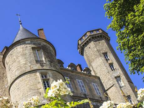 Salon de thé du château de Montmirail