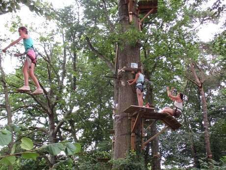 SÉJOUR SPORTIF AU PARC DE LOISIRS DE LA COLMONT SÉJOUR SPORTIF AU PARC DE LOISIRS DE LA COLMONT