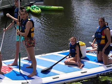 GIANT PADDLEBOARDS FOR THE FAMILY