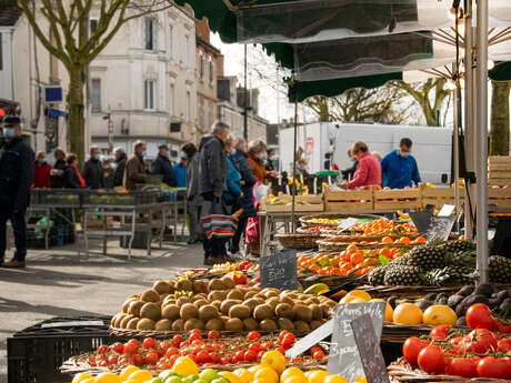 GRAND MARCHÉ DE CHÂTEAU-GONTIER