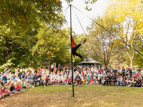 Playground, Collectif Primavez - Les Ricochets en territoire