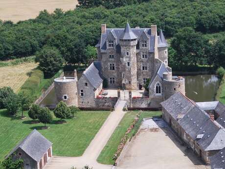 CHÂTEAU DE VAUX