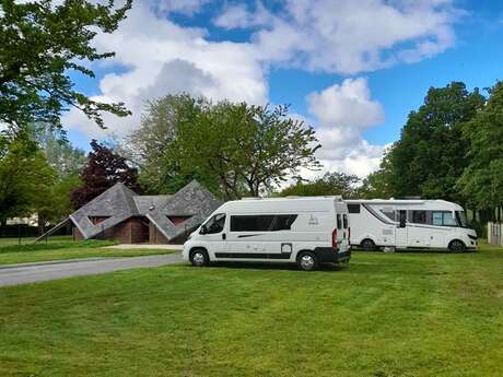 Aire de camping-car park de Précigné