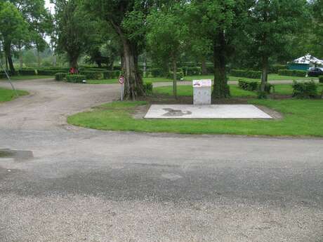 Motorhome service station in Val de Sarthe campsite