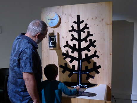 Exposition "De la petite graine à la vieille branche" par l'Espace des inventions de Lausanne