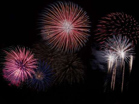 Feu d'artifice - Bécon-les-Granits