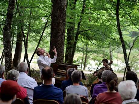 Spectacle Il était une feuille à Chavaignes