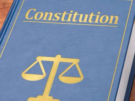 Conférence UTL - Faut-il changer la Constitution ?