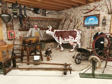 Visite du musée "le pot au lait" avec démonstration de calligraphie et enluminure