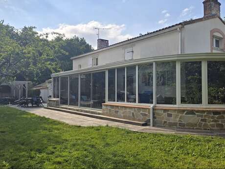 LA MAISON DU LAC