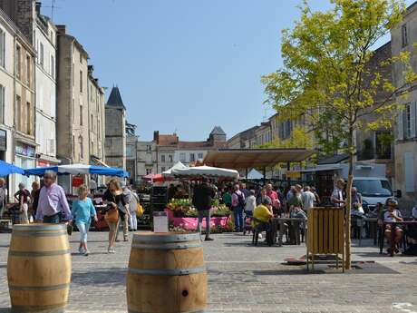 MARCHÉ - FONTENAY-LE-COMTE