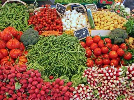 MARCHÉ DE PRODUCTEURS LOCAUX À SAINT-MÊME-LE-TENU