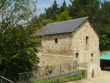 MOULIN A EAU