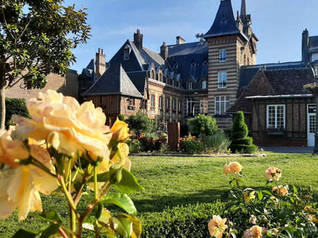 Inauguration des 3 expositions pour les 100 ans de l'office de tourisme