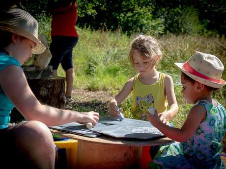Eveil Sensoriel Nature aux Amandiers