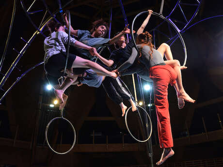 Spring : premier festival international de cirque contemporain