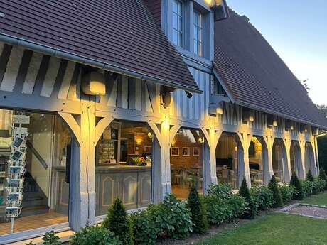 Pierres en Lumières 2026 à la terrasse gourmande du musée JACQUES-EMILE BLANCHE à OFFRANVILLE