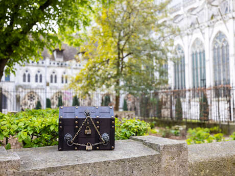 "Jeanne d'Arc, le secret du manuscrit", escape game urbain