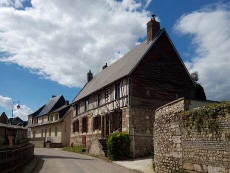 Découvrir Baons-le-Comte autrement