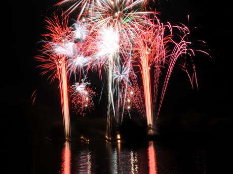 [Feu d'artifice]