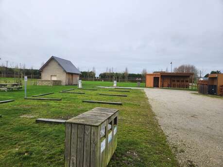 Aire de stationnement et de service d'Ecretteville-les-Baons