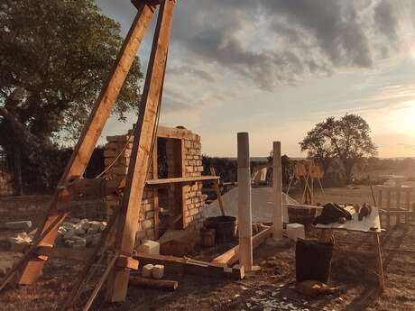 Installation d'une grue de levage antique