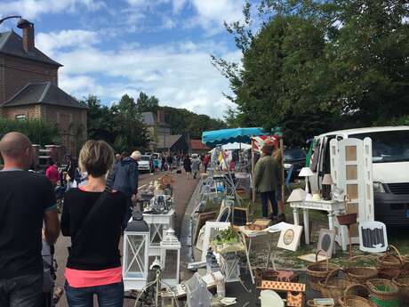 Salon des Antiquités et de la belle brocante